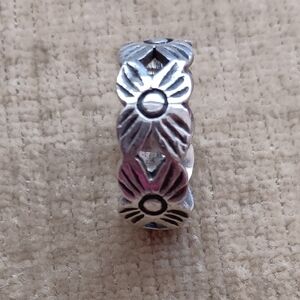 .925 Silver Flower Band Ring